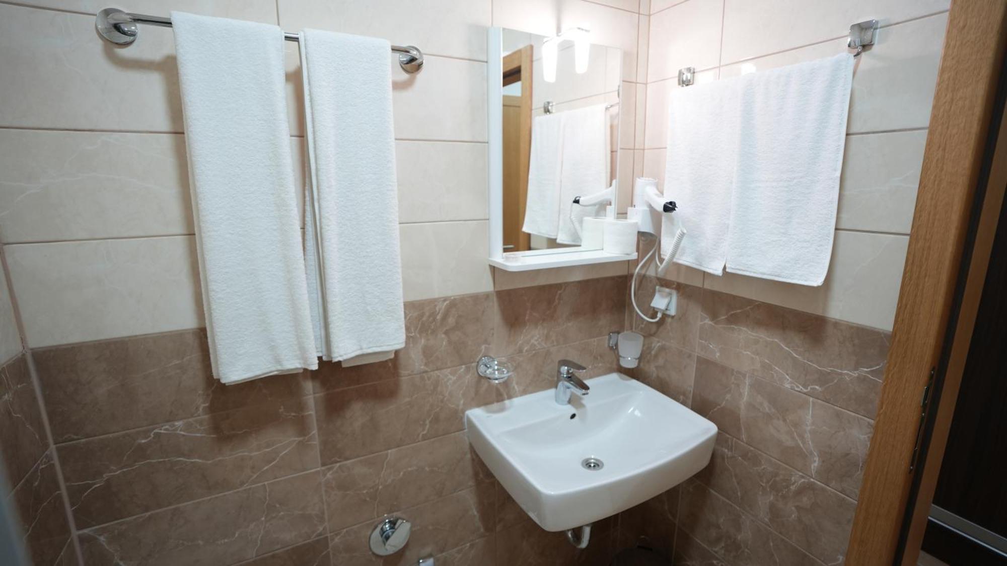 Motel "Izvor Bosne" อิลิดชา ภายนอก รูปภาพ